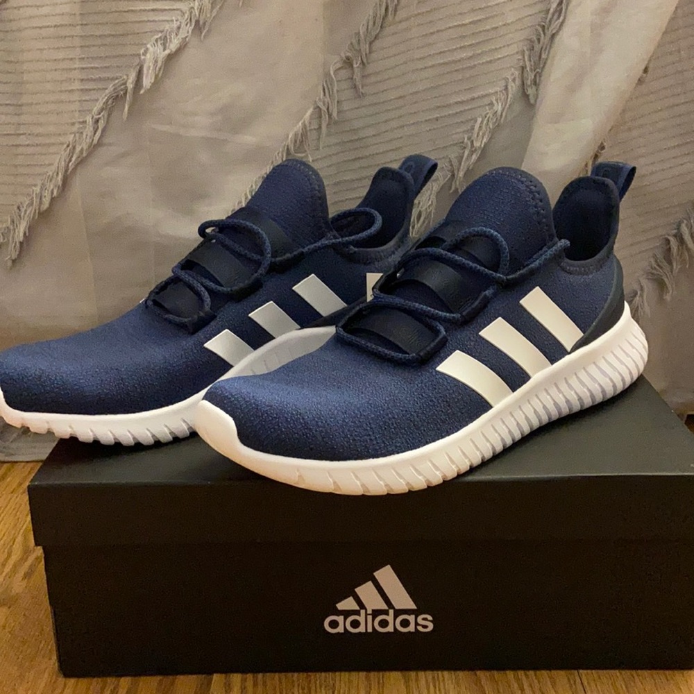 Adidas Men’s Sneakers Size 11